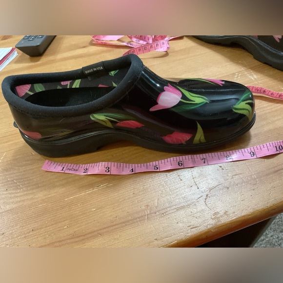 Sloggers:woman’s black n pink tulips gardening/outdoor shoes waterproof size 8.5 - Picture 8 of 8